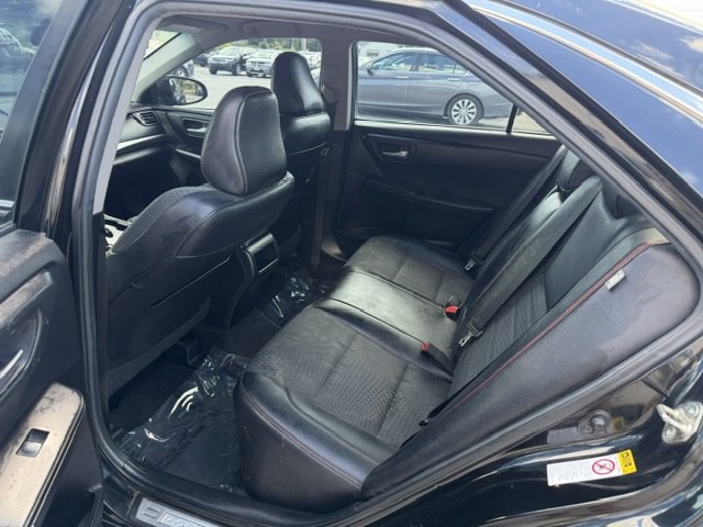 2015 Toyota Camry Image 11