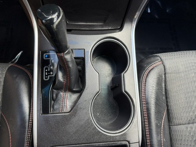 2015 Toyota Camry Image 18