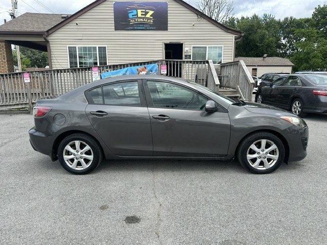 2010 Mazda Mazda3 Image 2