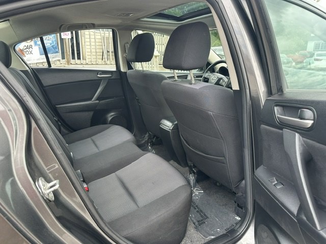 2010 Mazda Mazda3 Image 18