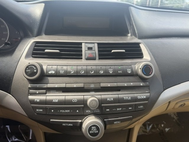 2012 Honda Accord Image 16