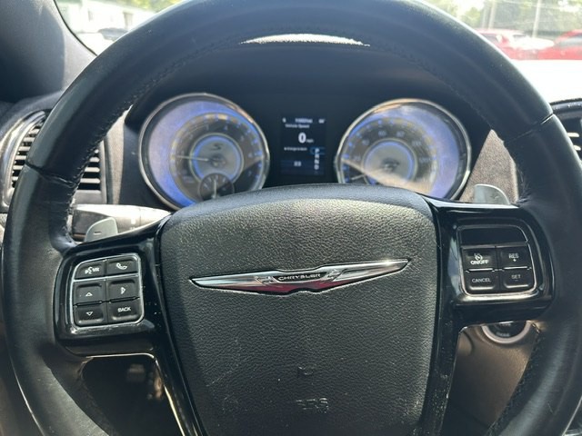 2014 Chrysler 300 Image 11
