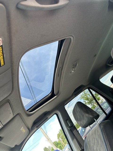 2004 Honda CR-V Image 10