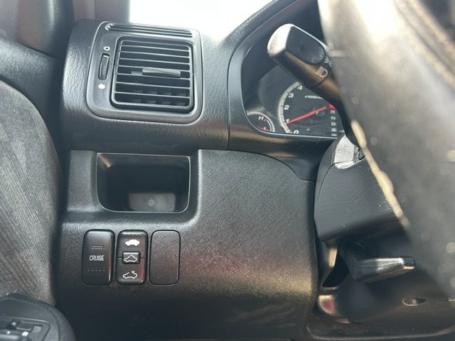 2004 Honda CR-V Image 13