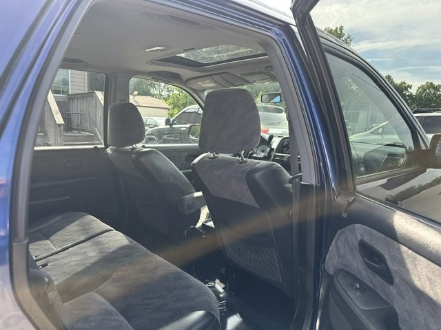 2004 Honda CR-V Image 17