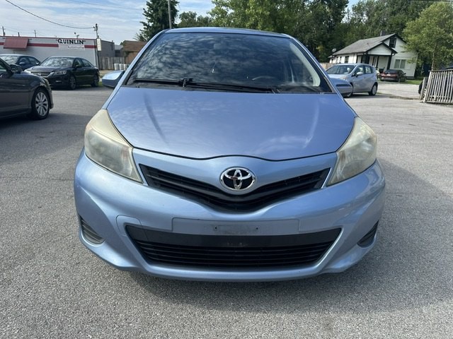 2012 Toyota Yaris Image 8
