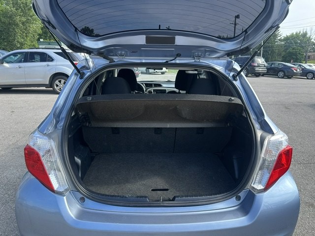 2012 Toyota Yaris Image 16