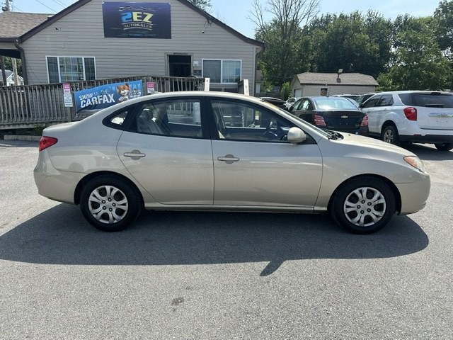 2010 Hyundai Elantra Image 2