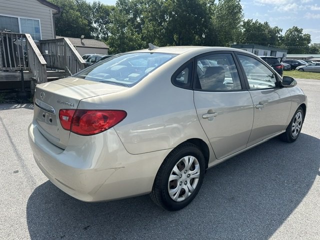 2010 Hyundai Elantra Image 3