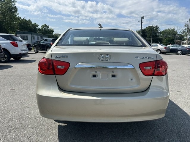 2010 Hyundai Elantra Image 4