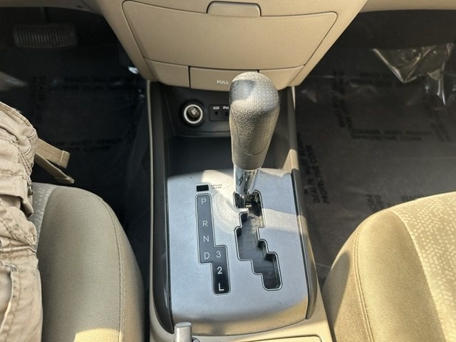 2010 Hyundai Elantra Image 13