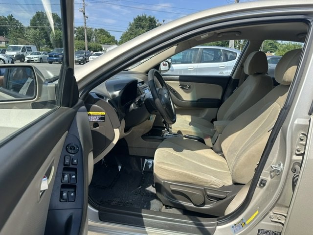 2010 Hyundai Elantra Image 15