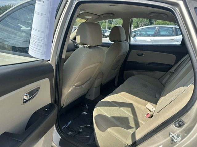 2010 Hyundai Elantra Image 16