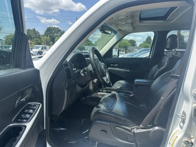 2012 Jeep Liberty Image 16