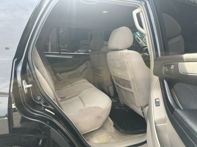 2004 Toyota 4Runner Image 17