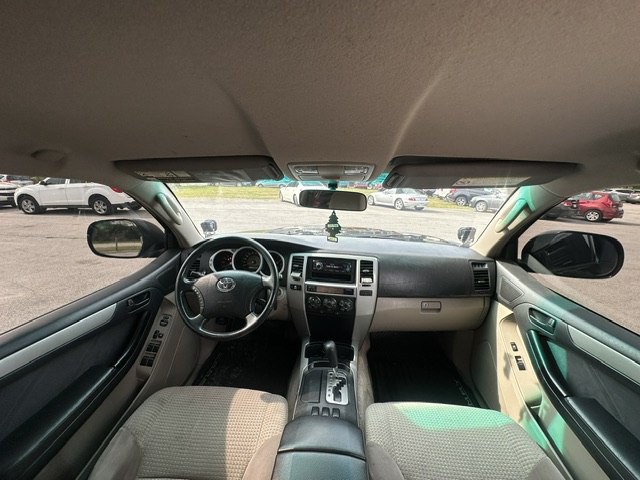 2004 Toyota 4Runner Image 19