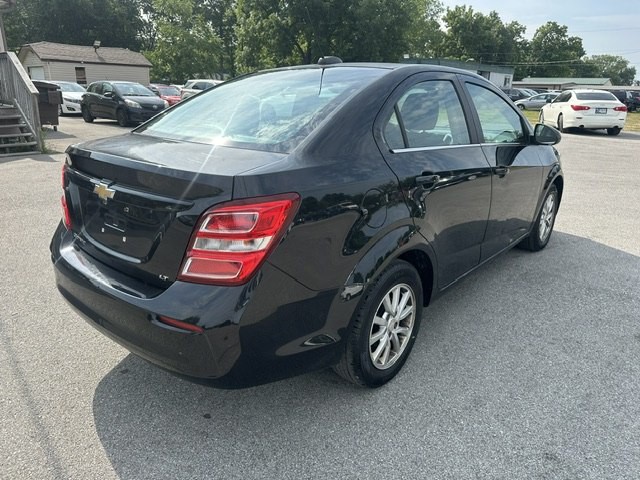 2018 Chevrolet Sonic Image 3