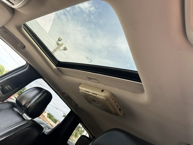 2011 Jeep Grand Cherokee Image 10