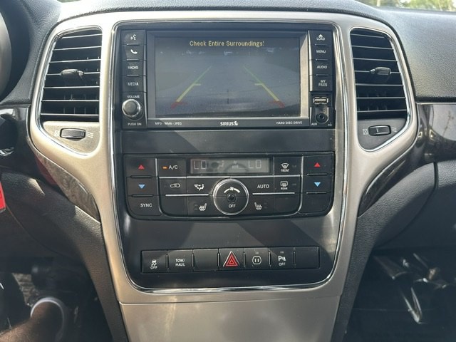2011 Jeep Grand Cherokee Image 16