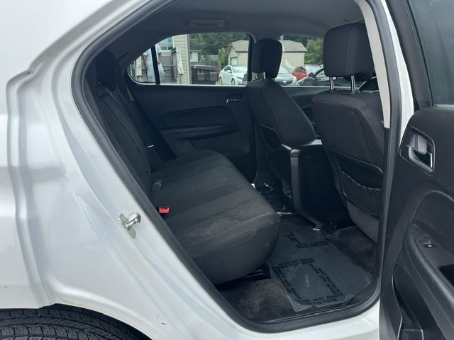 2015 Chevrolet Equinox Image 17