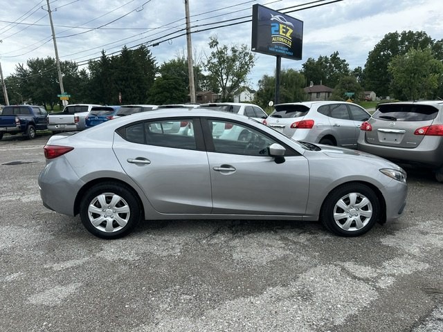 2014 Mazda Mazda3 Image 2