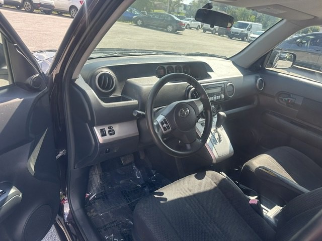 2009 Scion xB Image 9