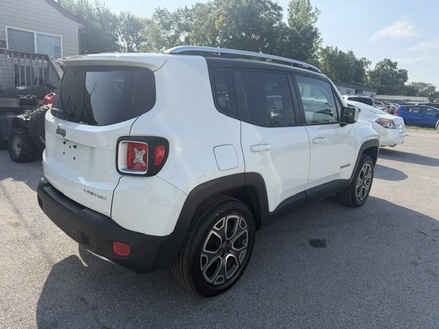 2015 Jeep Renegade Image 3