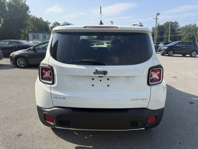2015 Jeep Renegade Image 4