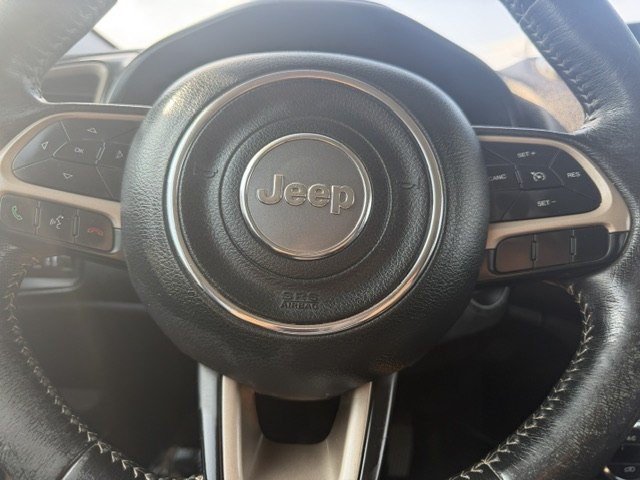 2015 Jeep Renegade Image 21