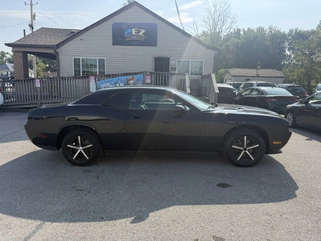 2009 Dodge Challenger Image 2