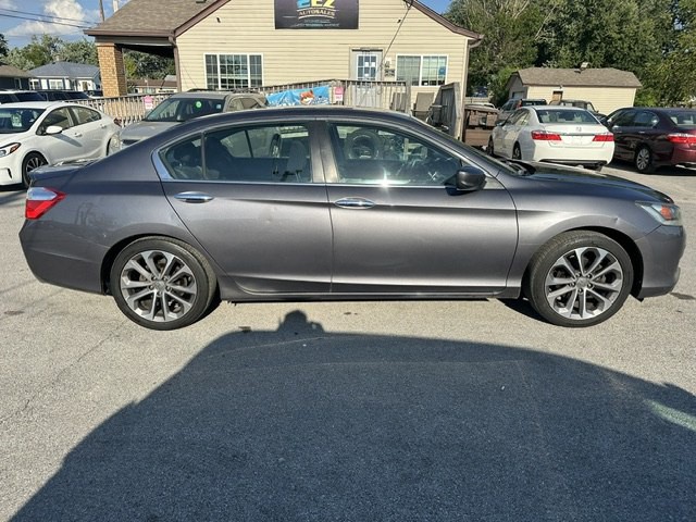 2013 Honda Accord Image 2