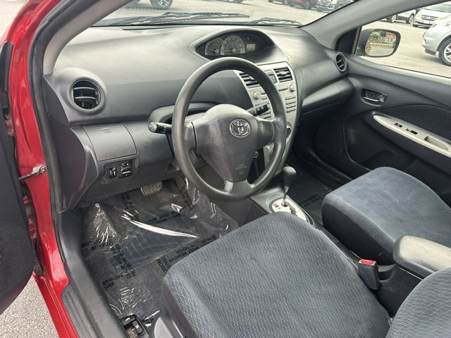 2008 Toyota Yaris Image 9