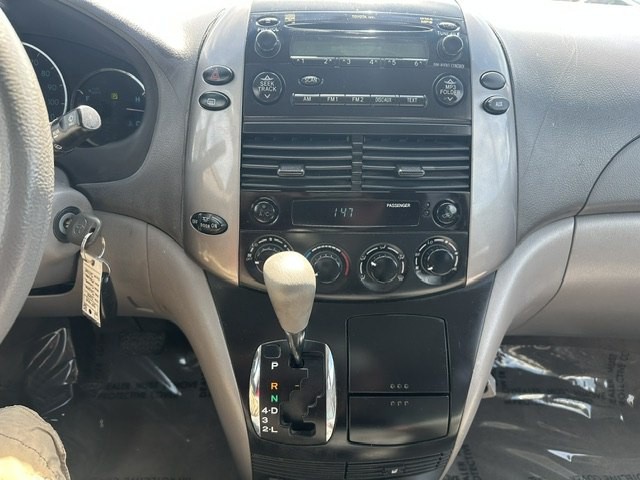 2006 Toyota Sienna Image 12