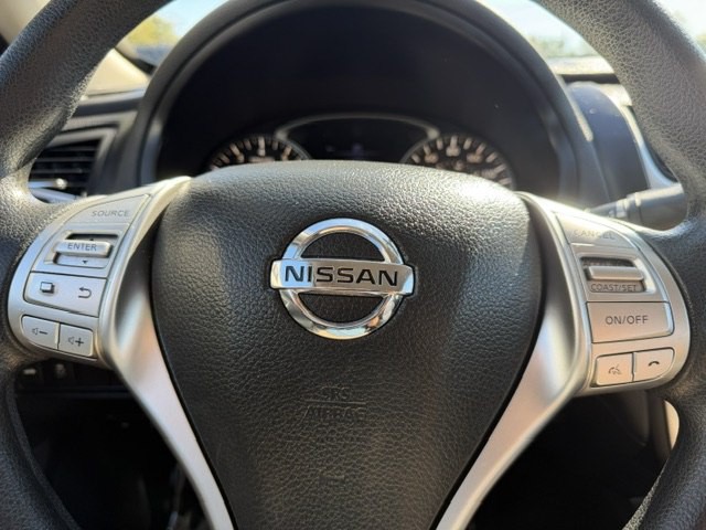 2016 Nissan Altima Image 19