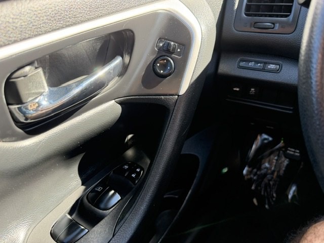 2016 Nissan Altima Image 20