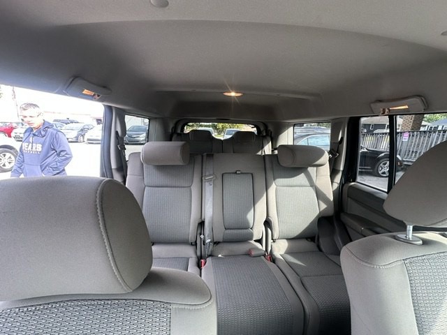 2010 Jeep Commander Image 19