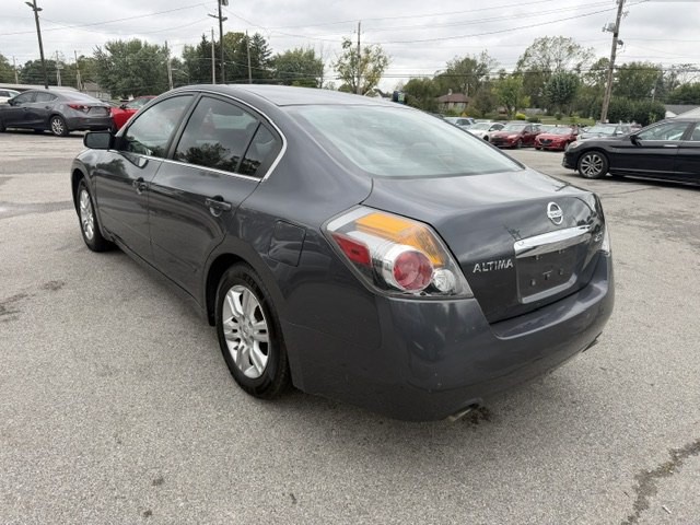 2010 Nissan Altima Image 5