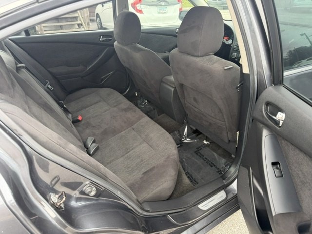 2010 Nissan Altima Image 14