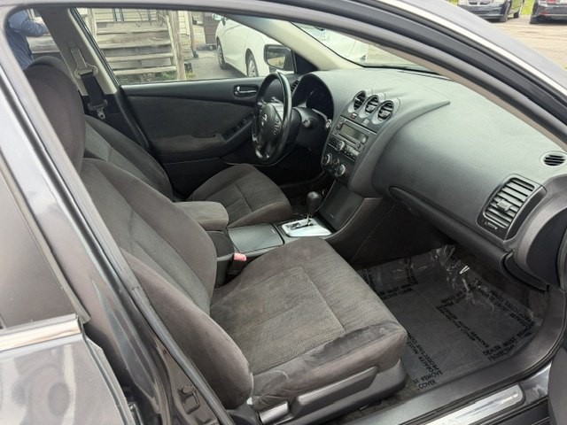 2010 Nissan Altima Image 15