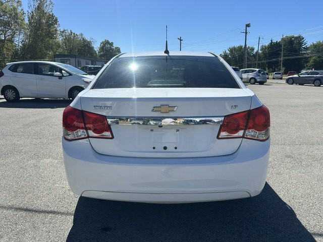 2014 Chevrolet Cruze Image 4