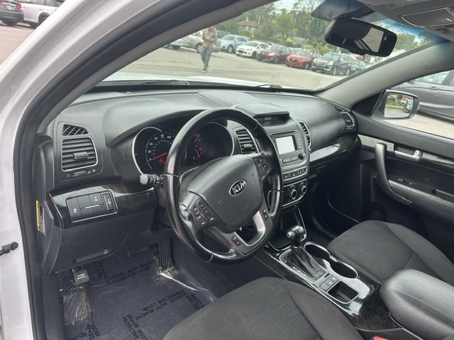 2014 Kia Sorento Image 9