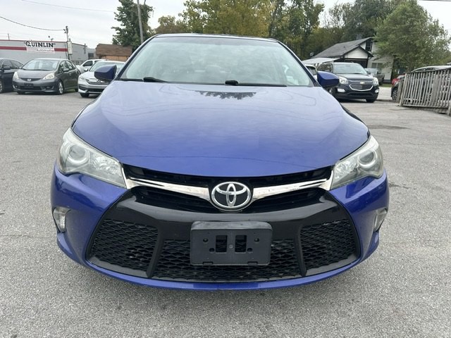 2016 Toyota Camry Image 8