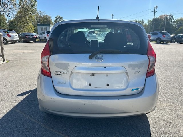 2015 Nissan Versa Image 4