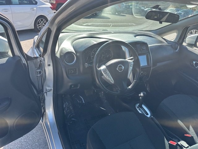 2015 Nissan Versa Image 8