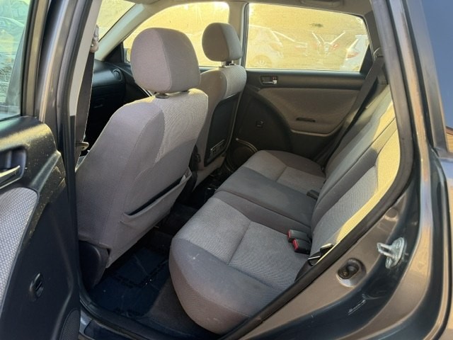2005 Toyota Corolla Image 11