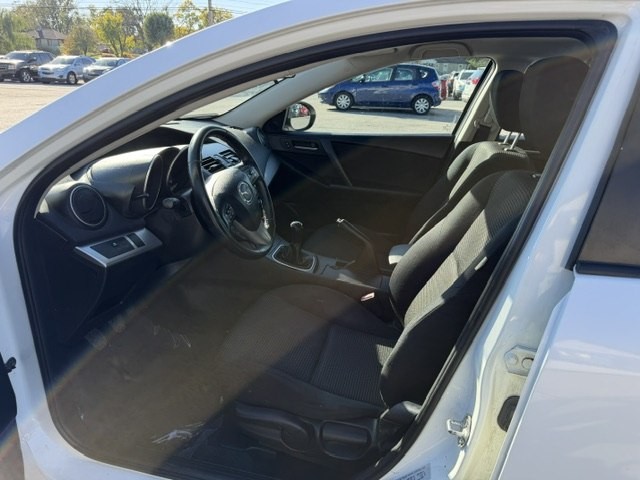 2012 Mazda Mazda3 Image 9