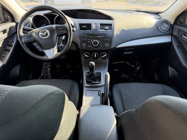2012 Mazda Mazda3 Image 12