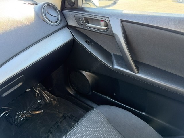 2012 Mazda Mazda3 Image 19