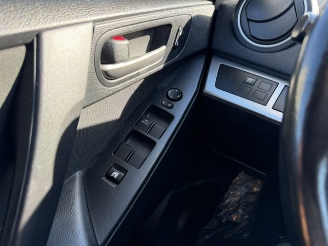 2012 Mazda Mazda3 Image 21