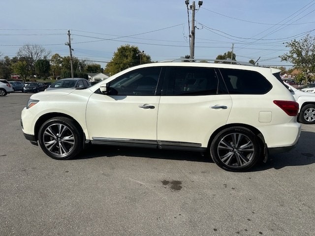 2017 Nissan Pathfinder Image 6